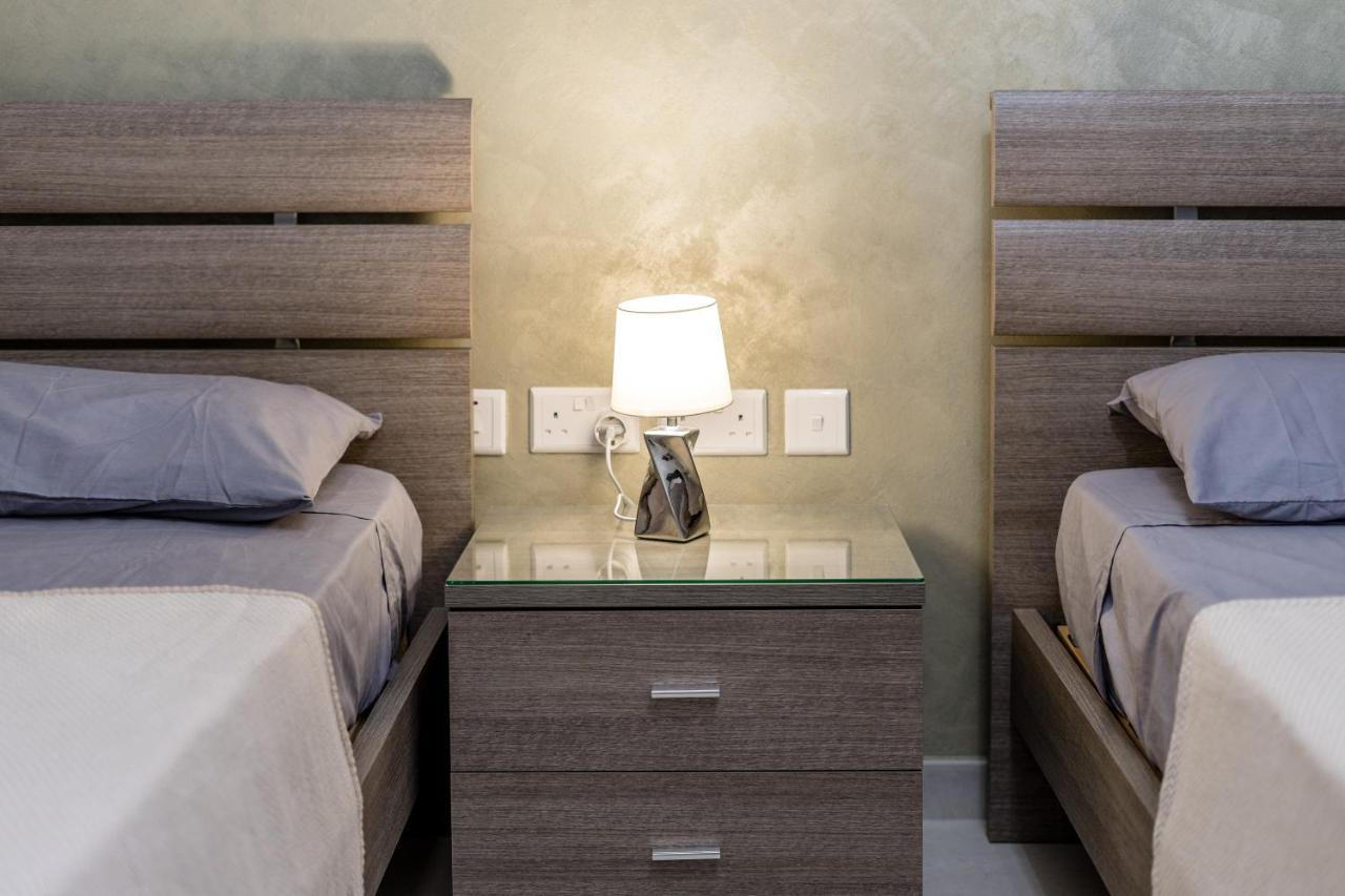 Brand New 3Br Apartment Close To All Amenities خليج سانت بول المظهر الخارجي الصورة